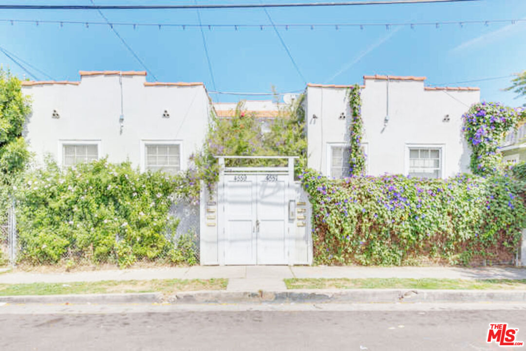 4559 LEXINGTON AVE