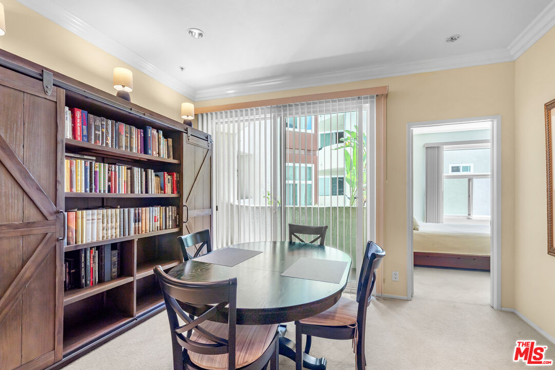 620 S Gramercy Pl Unit: 222