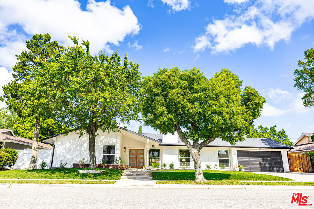 Photo of 1485 Norwich Ave, Thousand Oaks, CA 91360