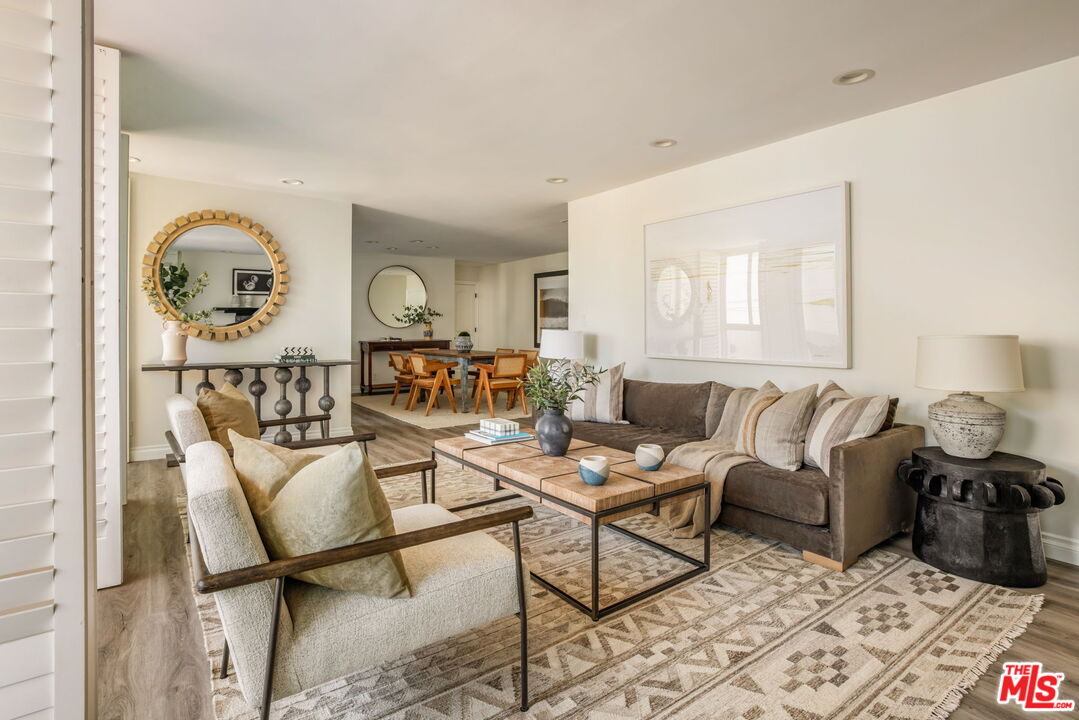 Photo of 30 Driftwood St, Marina Del Rey, CA 90292