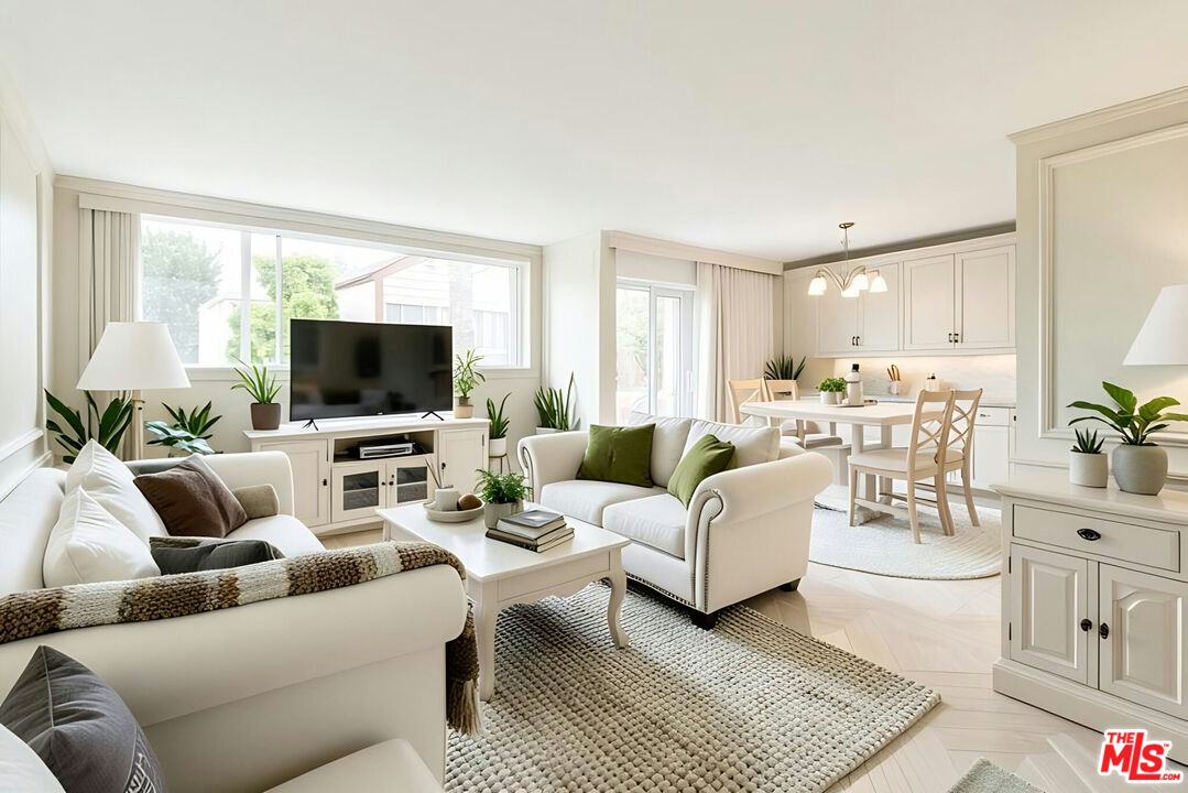 Photo of 5950 Canterbury Dr, Culver City, CA 90230