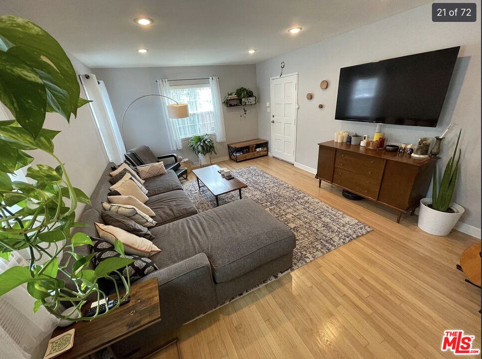 839 Sunset Ave