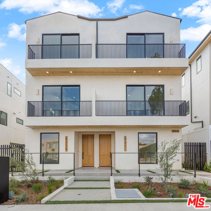 5317 Ben Ave