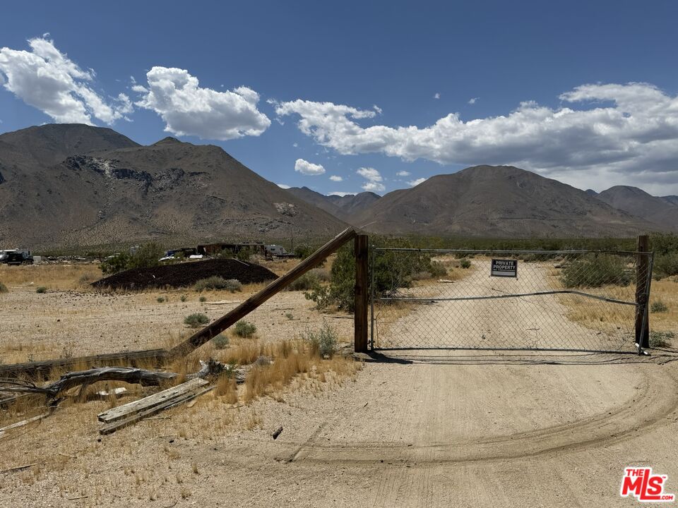 Photo of 401 Sterling Rd, Inyokern, CA 93527