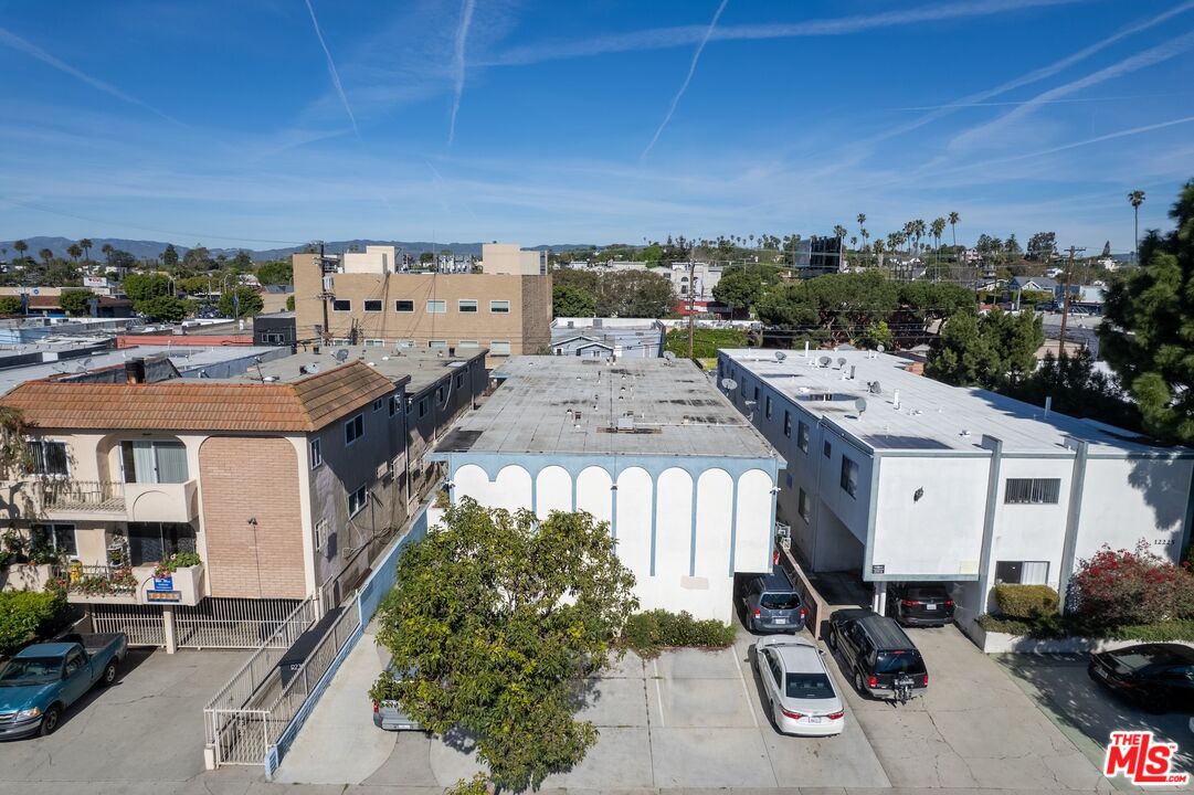 12231 Pacific Ave