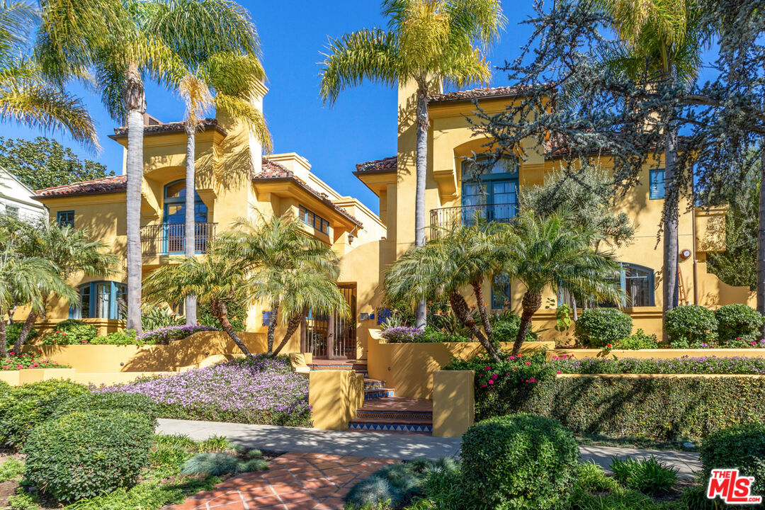 849 14th St Unit: 4