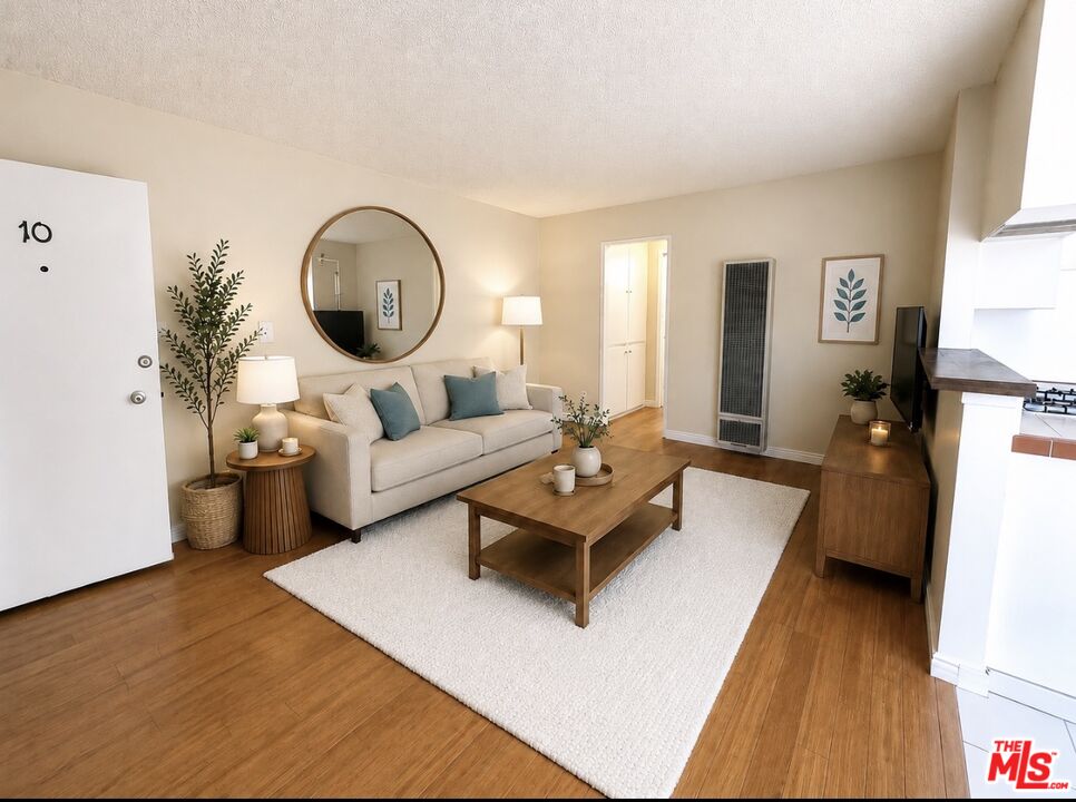 12300 Pacific Ave Unit: 10