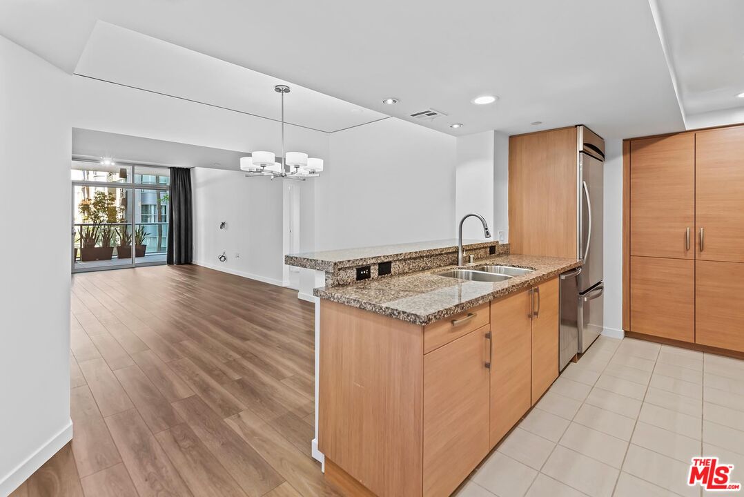 Photo of 13650 MARINA POINTE DR, MARINA DEL REY, CA 90292