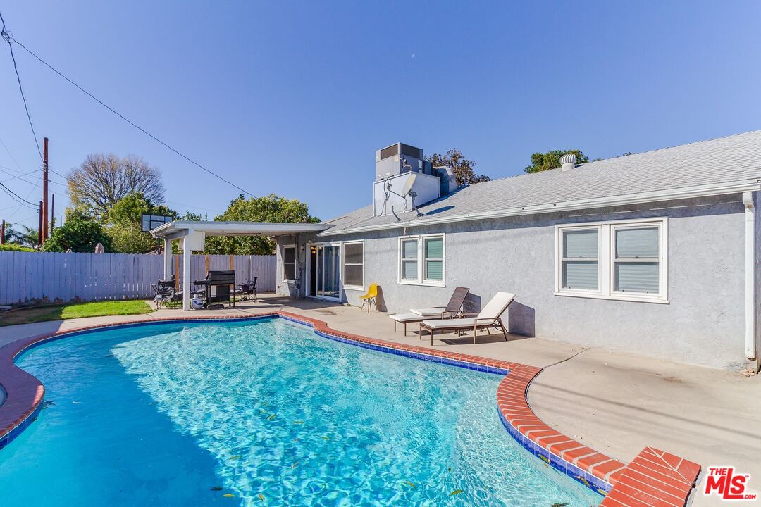 Photo of 7858 JAMIESON AVE, RESEDA, CA 91335