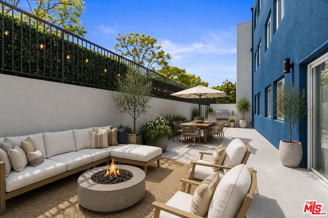 Photo of 16100 W Sunset Blvd, Pacific Palisades, CA 90272
