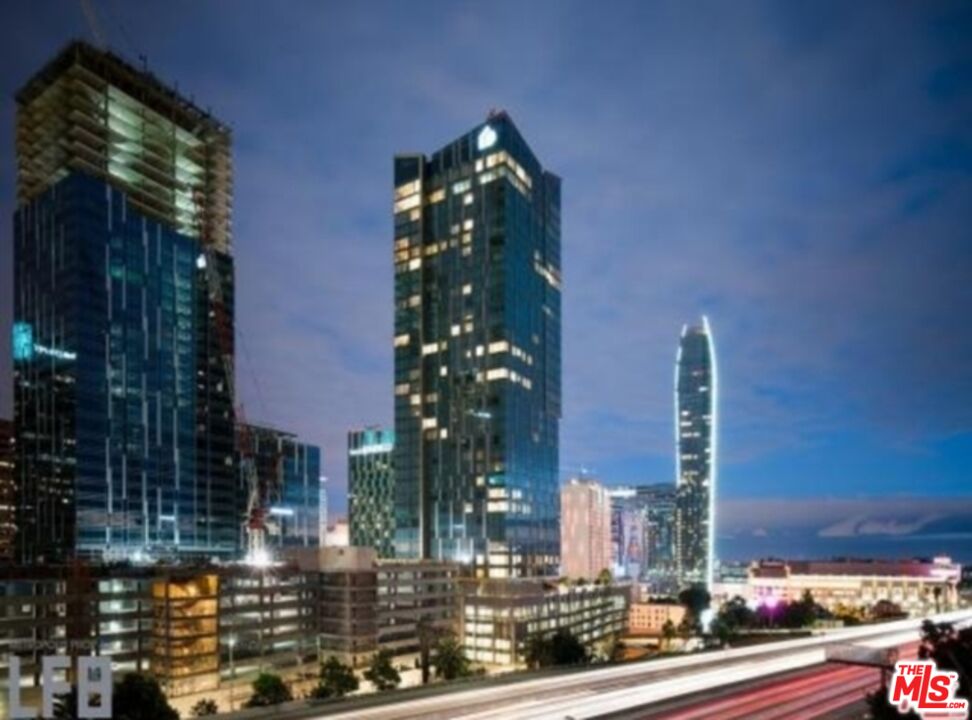 889 Francisco Unit: 2008