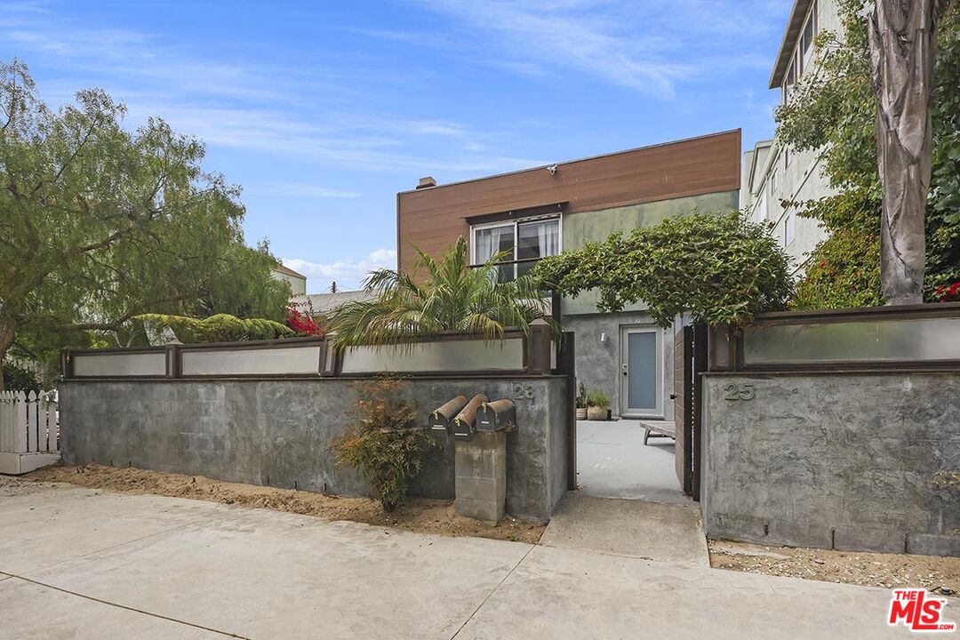 Photo of 23 Ironsides St, Marina Del Rey, CA 90292