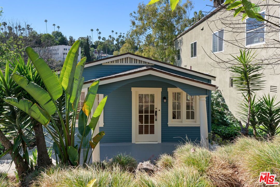 3322 Hamilton Way