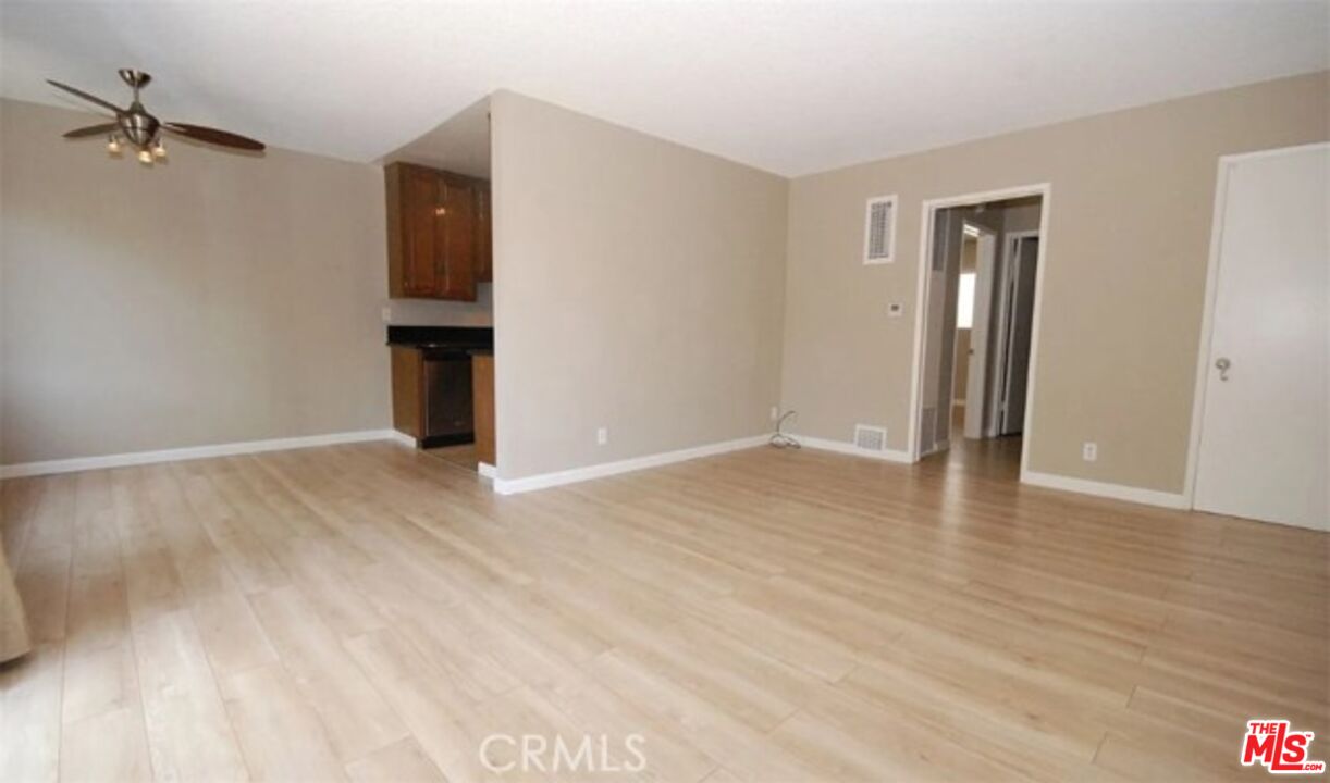 1221 Amherst Ave Unit: 1