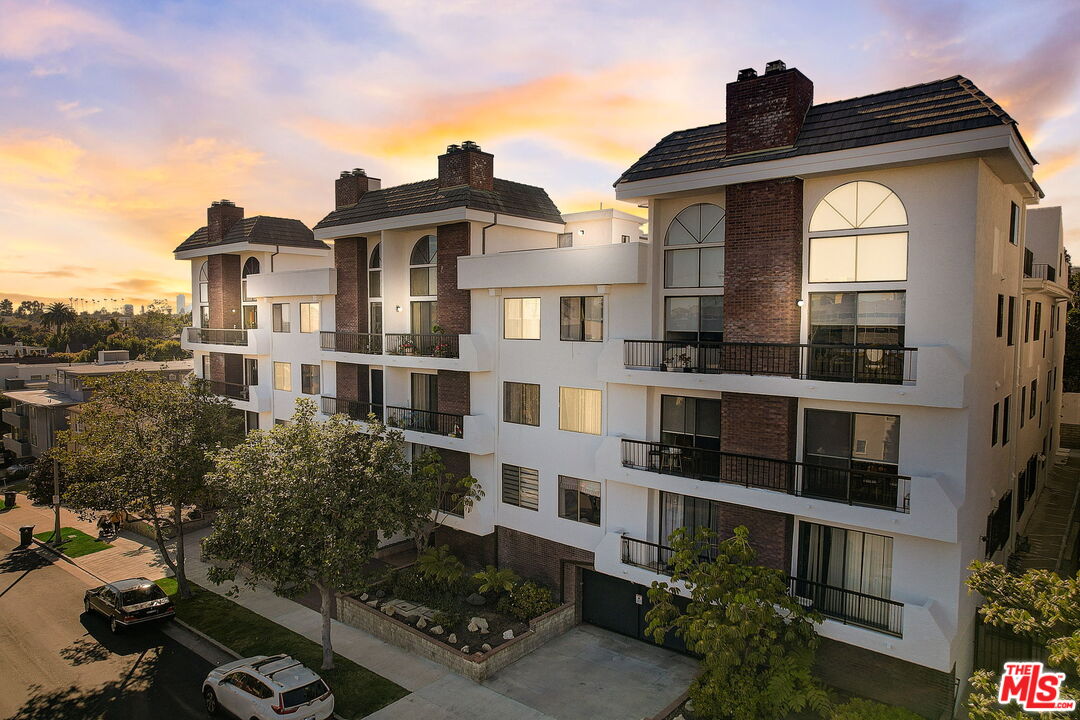 10475 Eastborne Ave Unit: 107