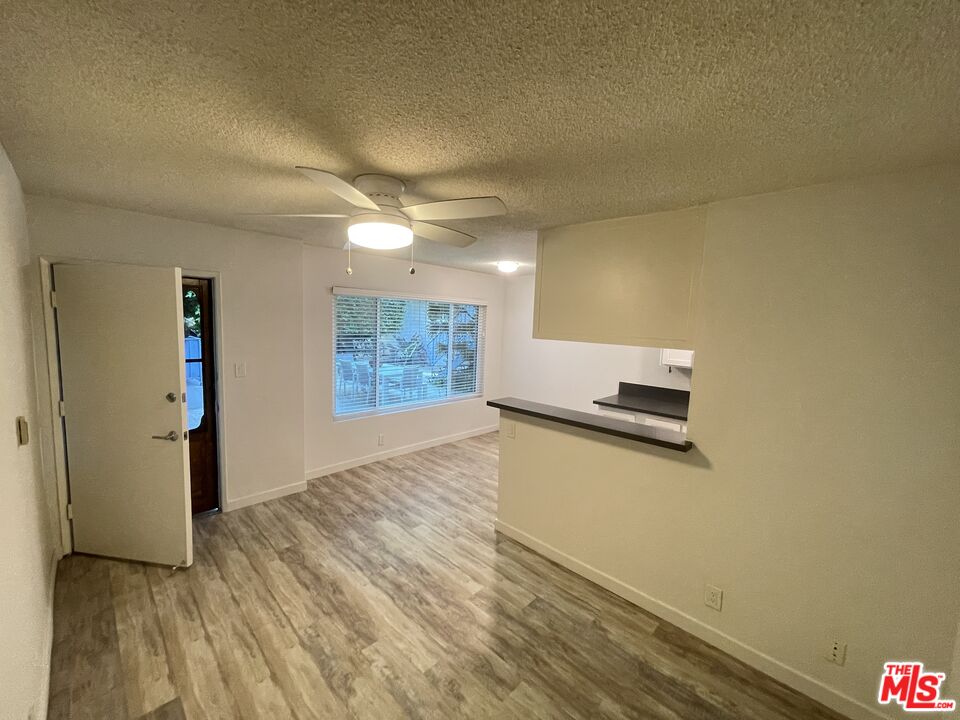25 Navy St Unit: 4