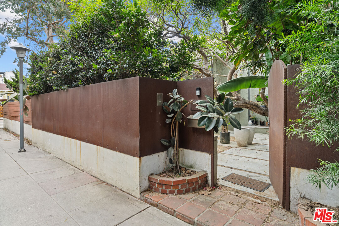 132 Vista Pl