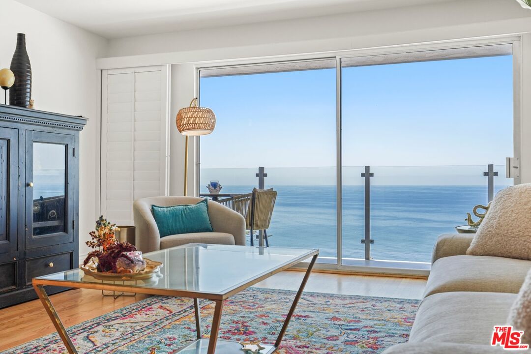 18203 Coastline Dr Unit: 4