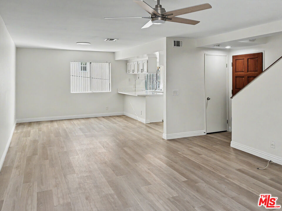 419 N Exton Ave Unit: 6