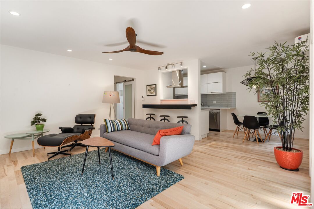 2921 10th St Unit: 3
