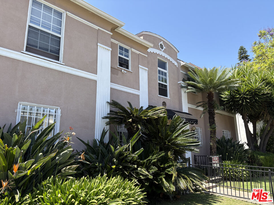 615 Hauser Blvd Unit: 21