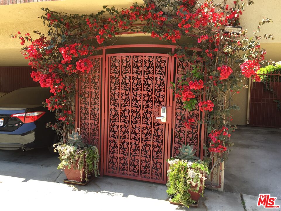 1731 Camden Ave Unit: 4
