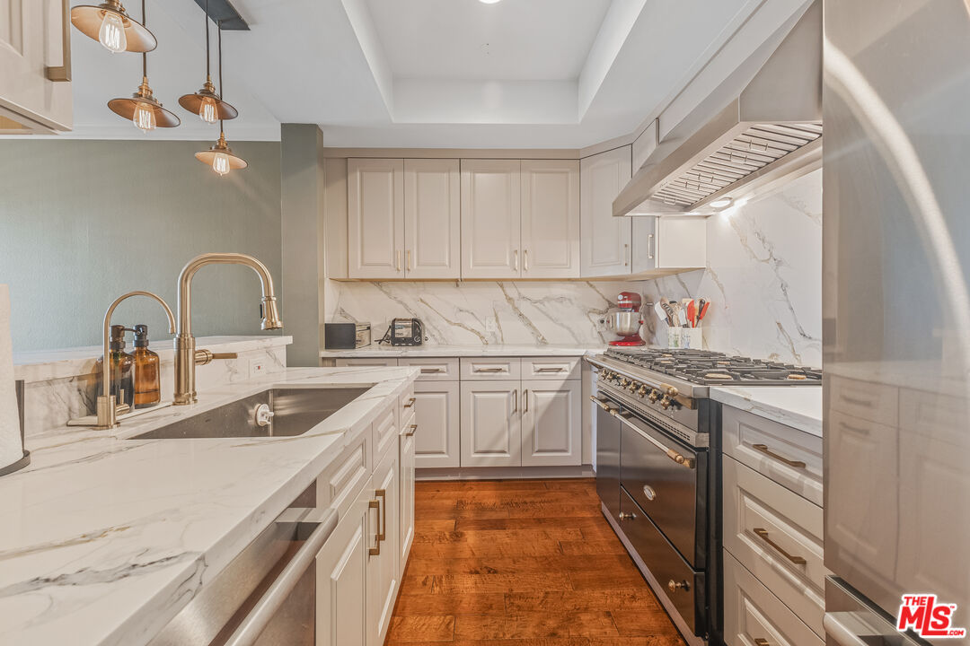 12115 San Vicente Blvd Unit: 303