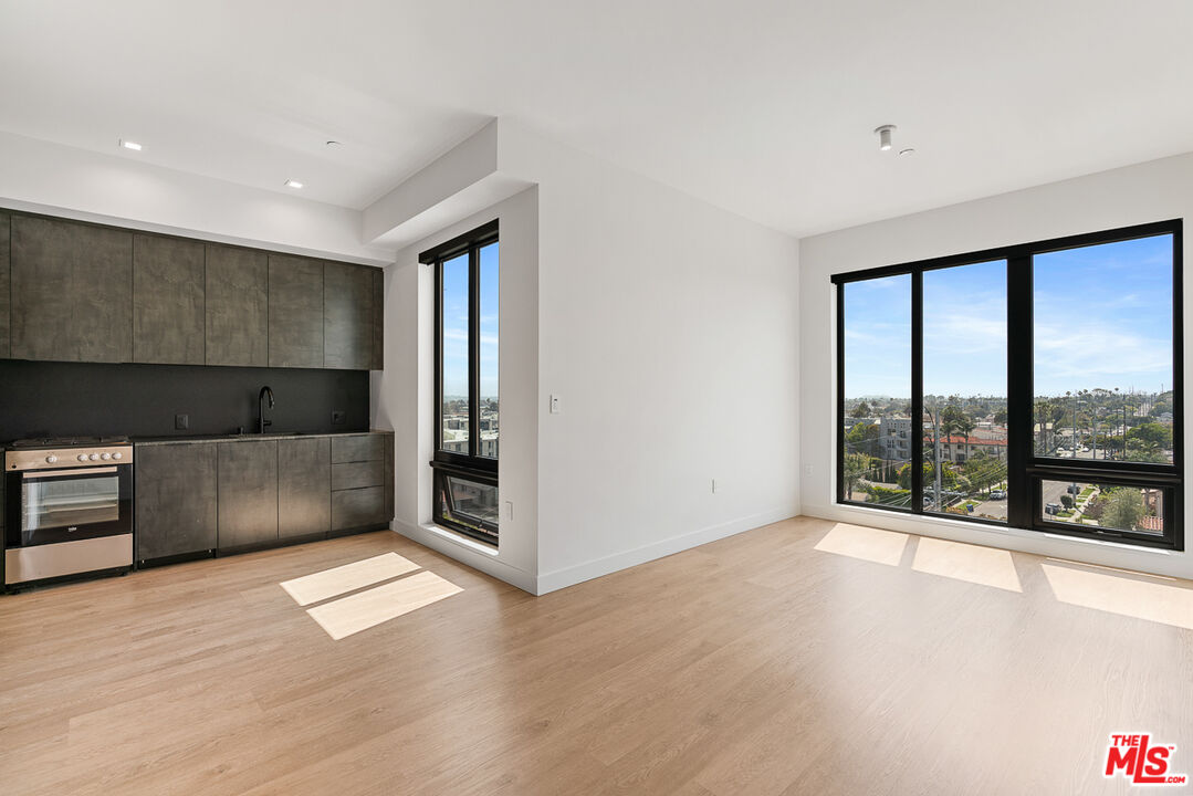 10700 Tabor St Unit: 406