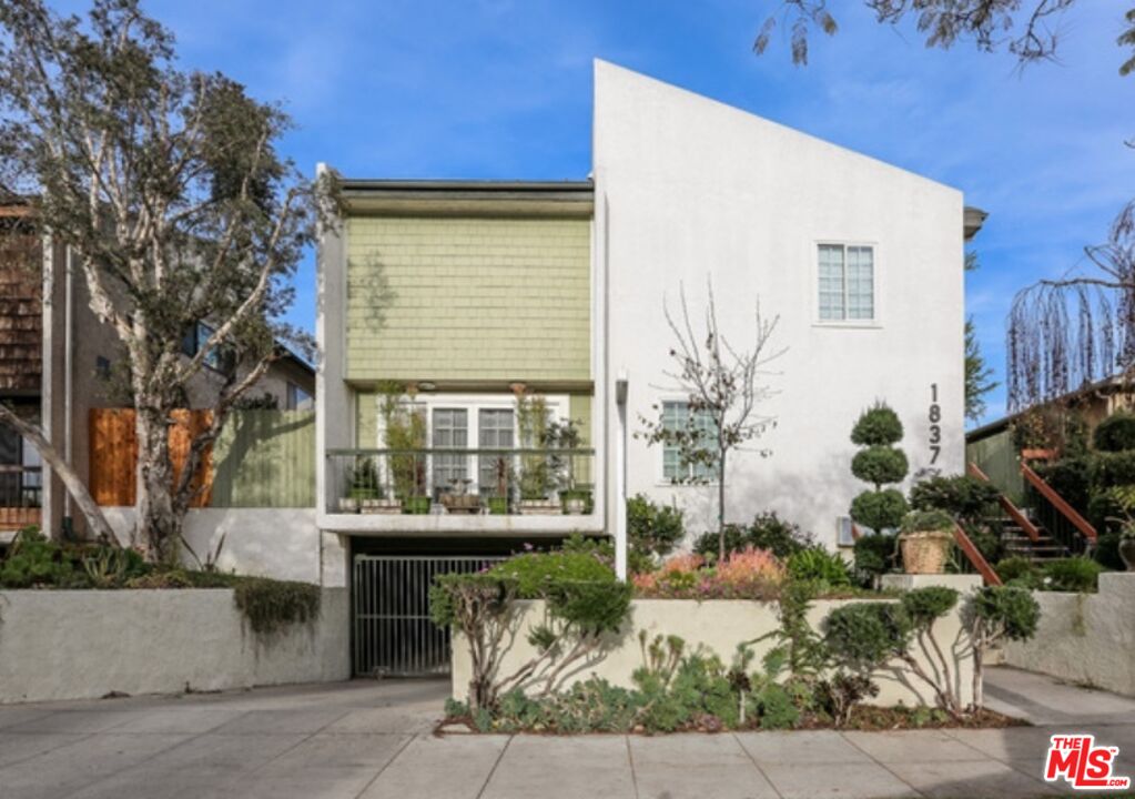 1837 11th St Unit: 3