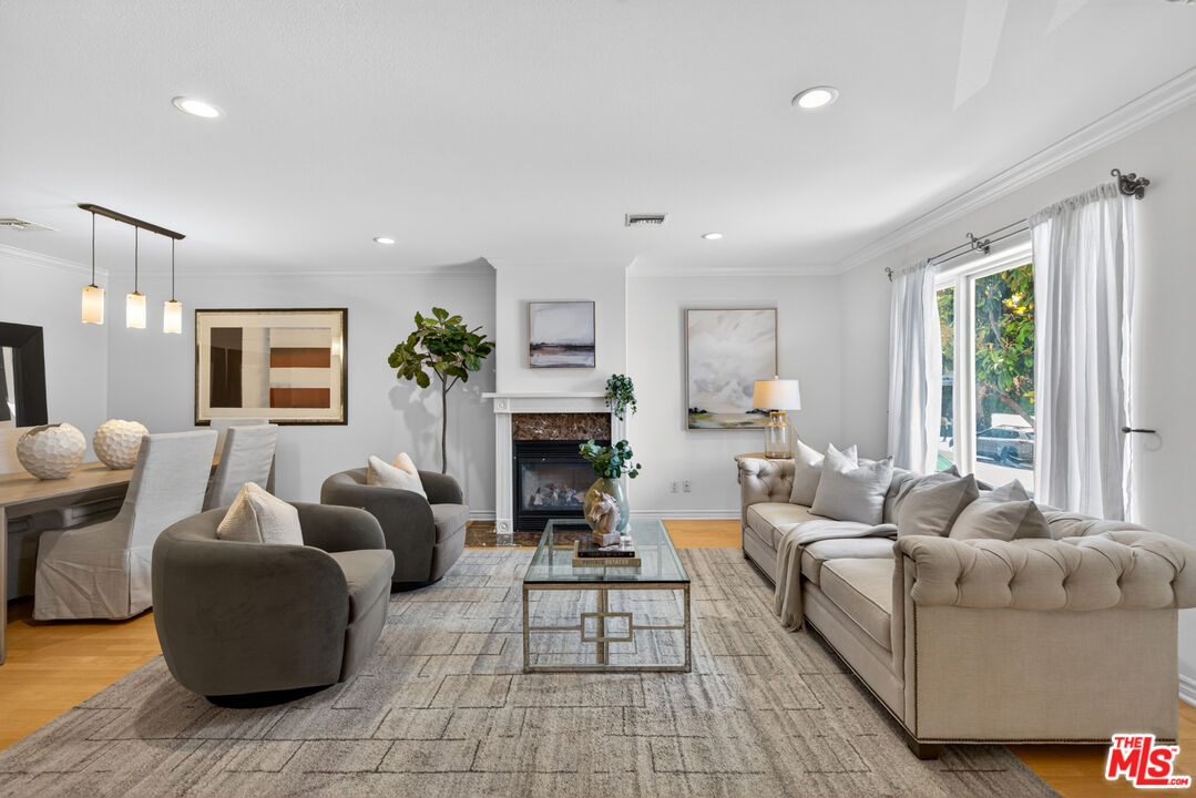 11871 Iowa Ave Unit: 102
