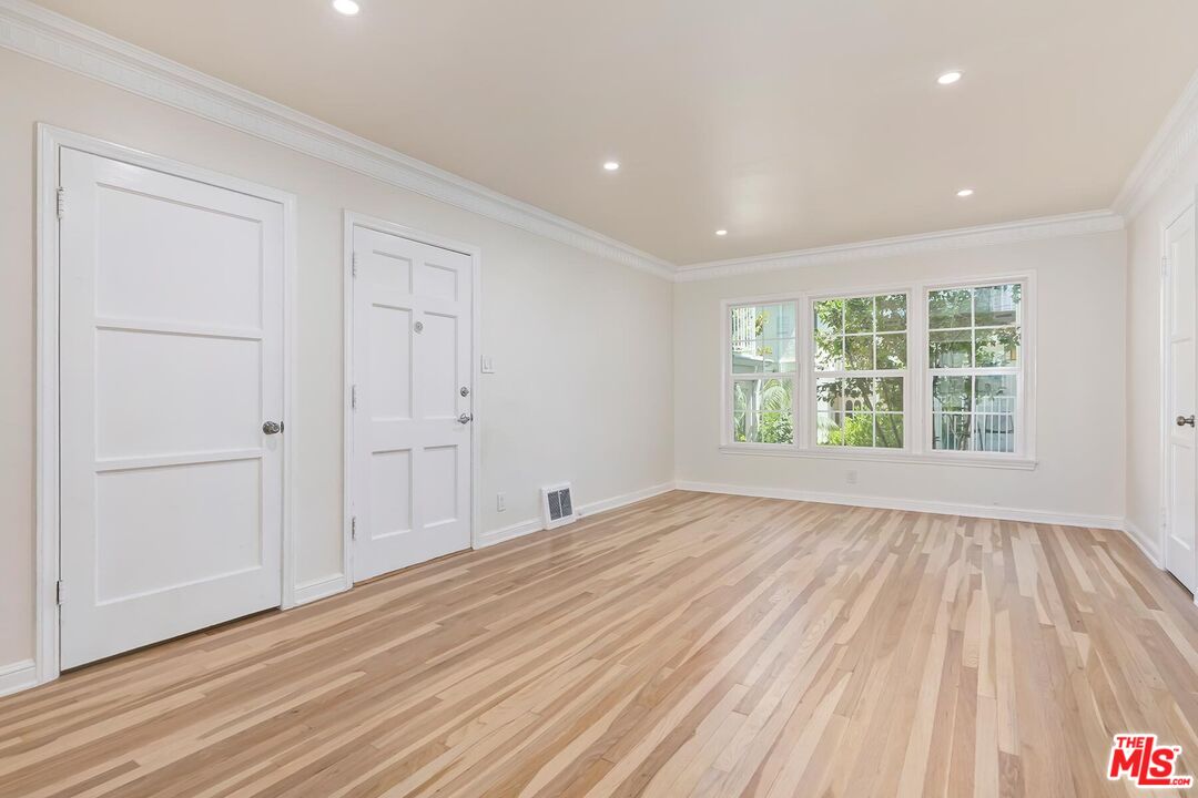 405 Shirley Pl