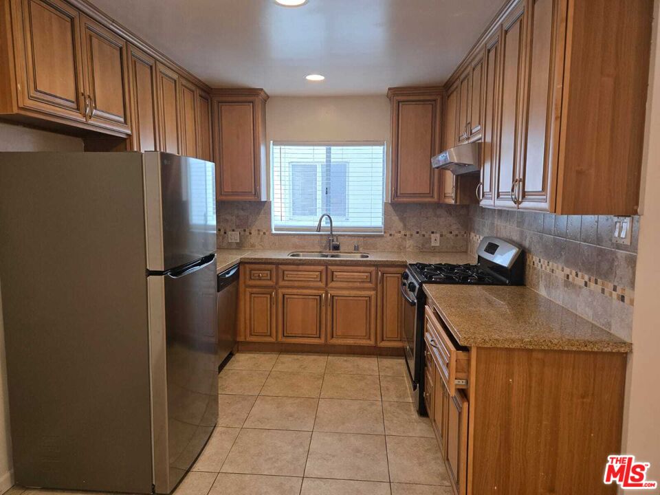 922 S Bedford St Unit: 2