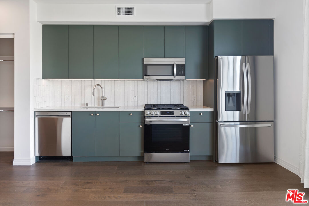 11908 Exposition Blvd Unit: 403