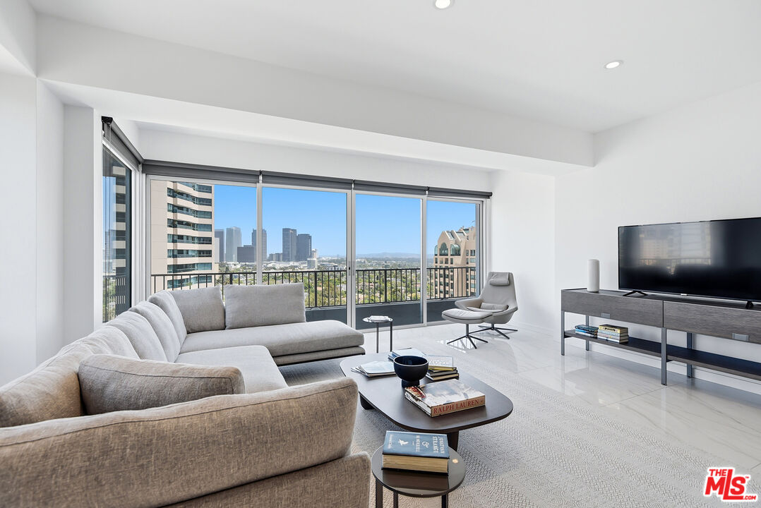 10501 Wilshire Blvd Unit: 1603