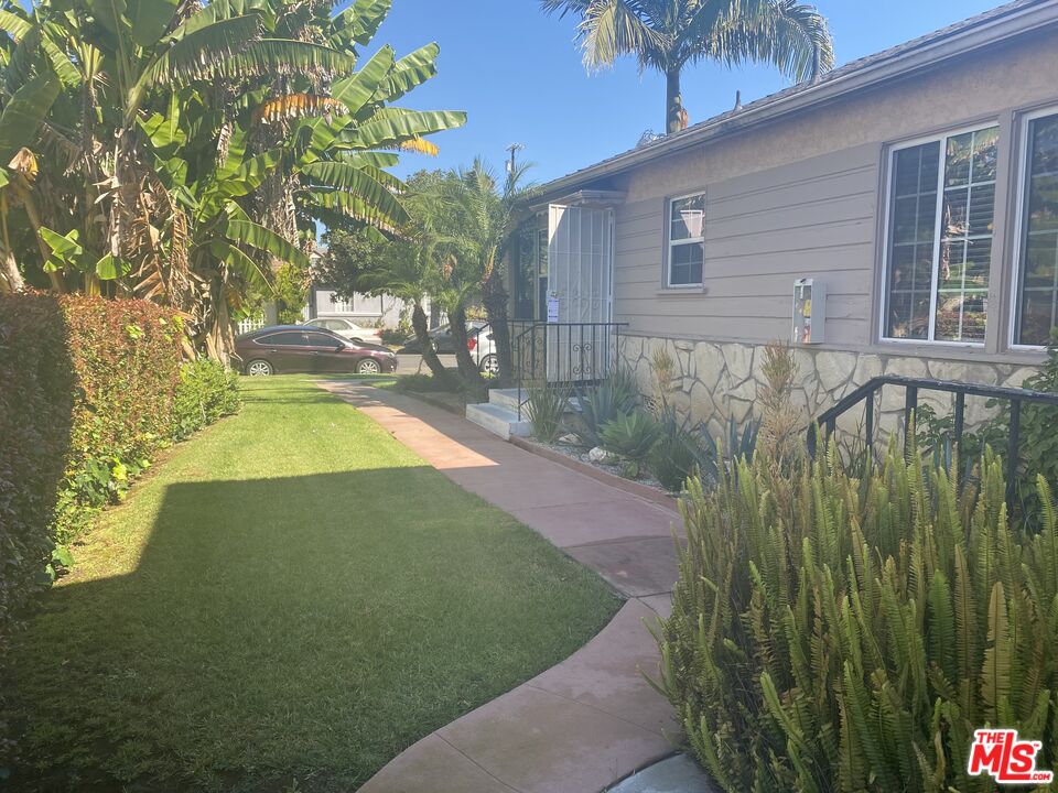 7024 Kittyhawk Ave
