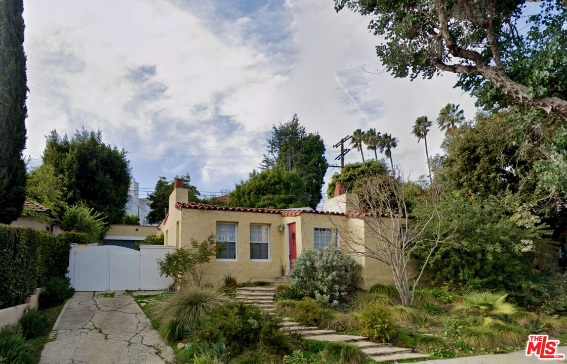 2831 Haddington Dr
