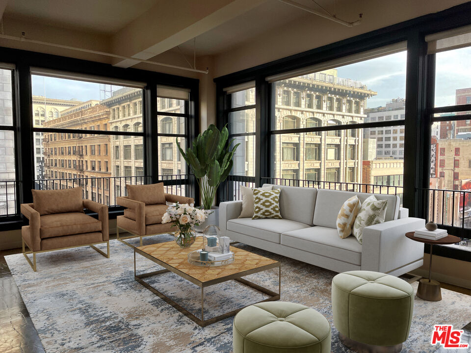315 W 5th ST Unit: 409