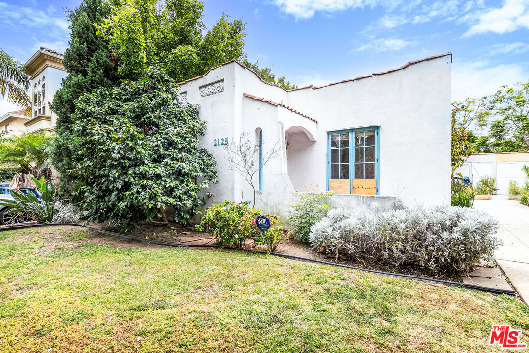 2125 Selby Ave