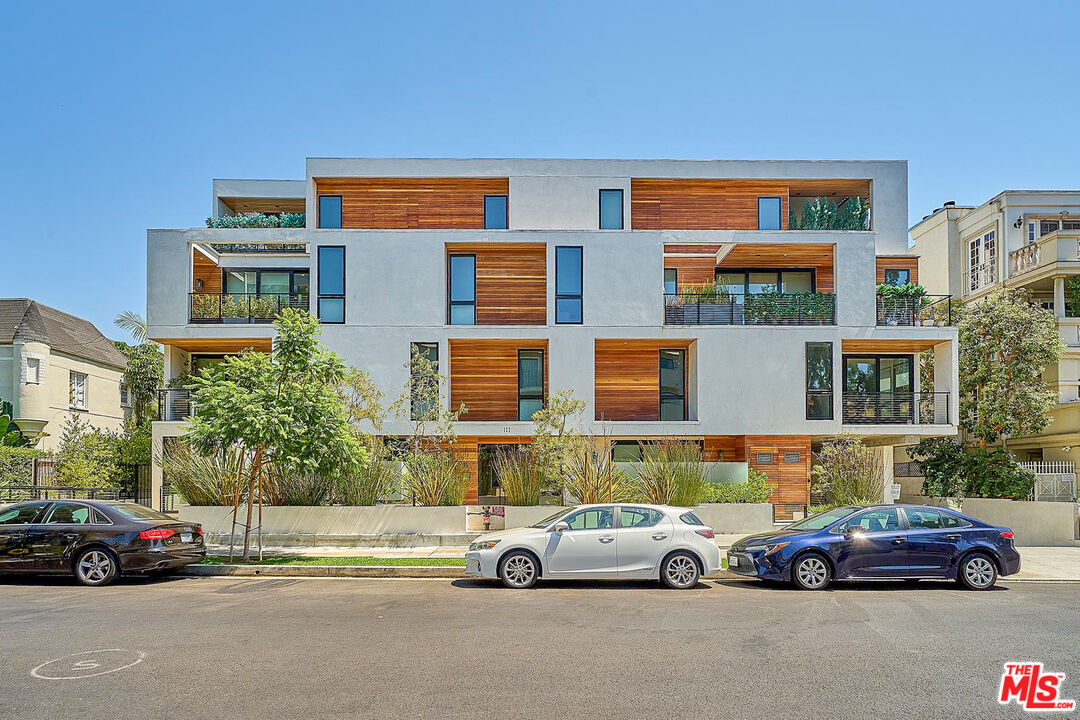 132 N Swall Dr Unit: 301