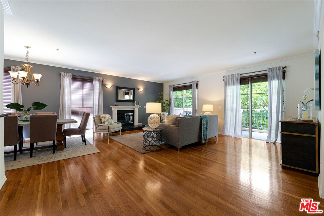 Photo of 1401 S Bentley Ave, Los Angeles, CA 90025