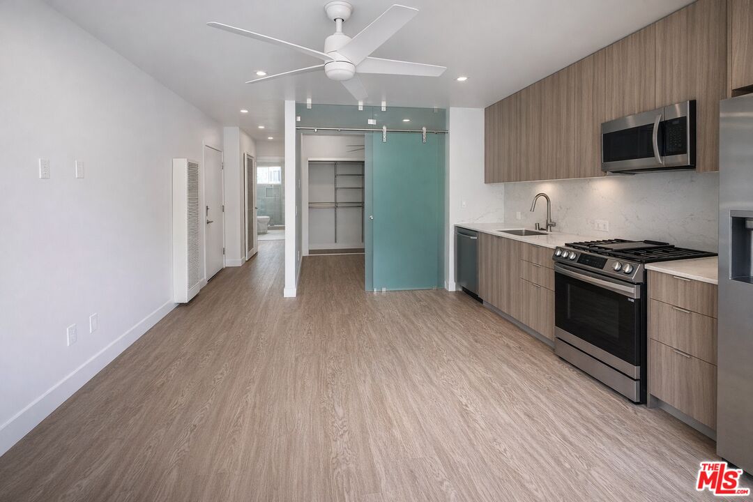 1433 Euclid St Unit: 5