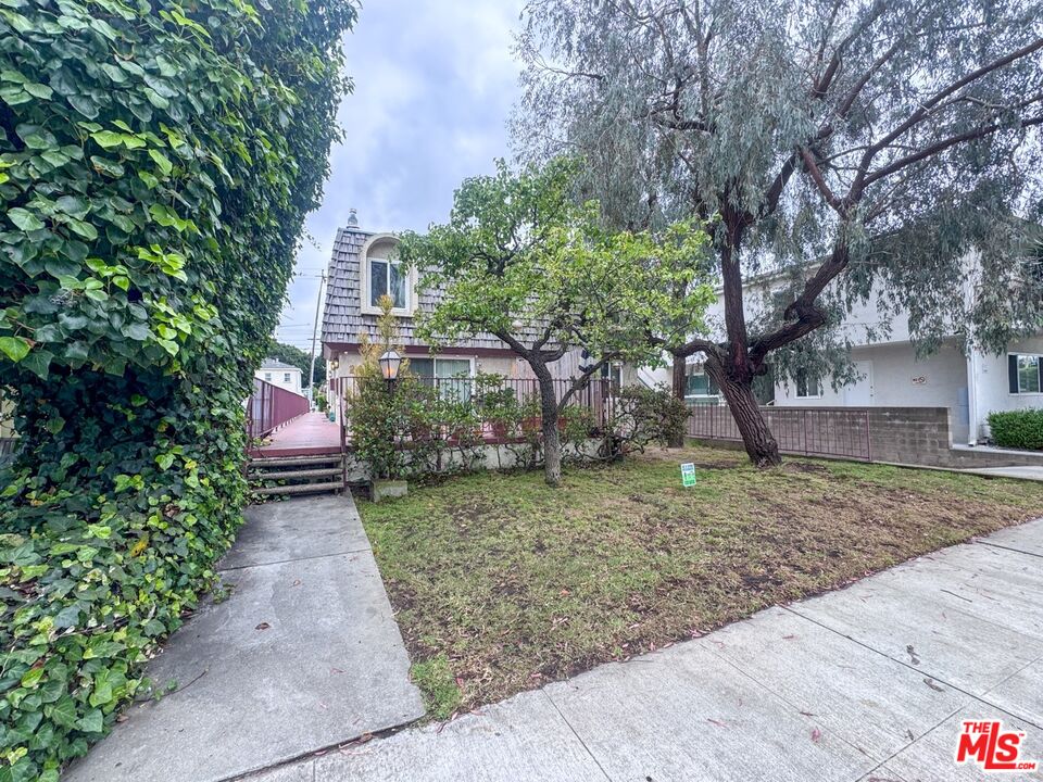 2410 Ocean Park Blvd