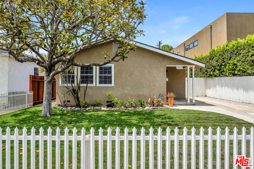 2017 Louella Ave