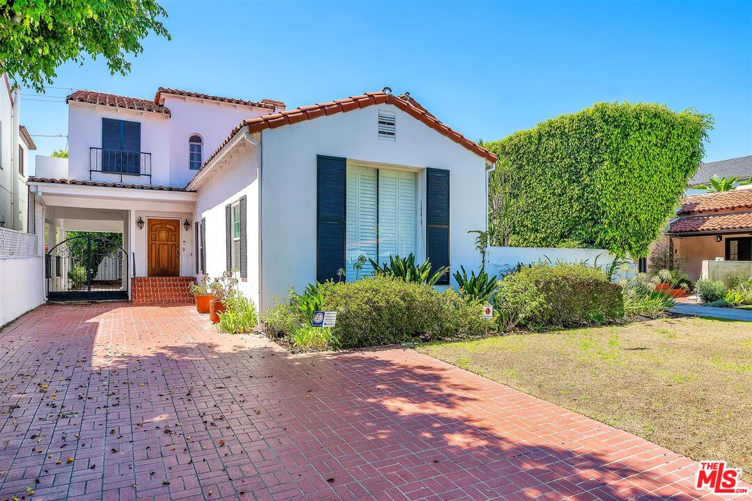 325 EL CAMINO DR