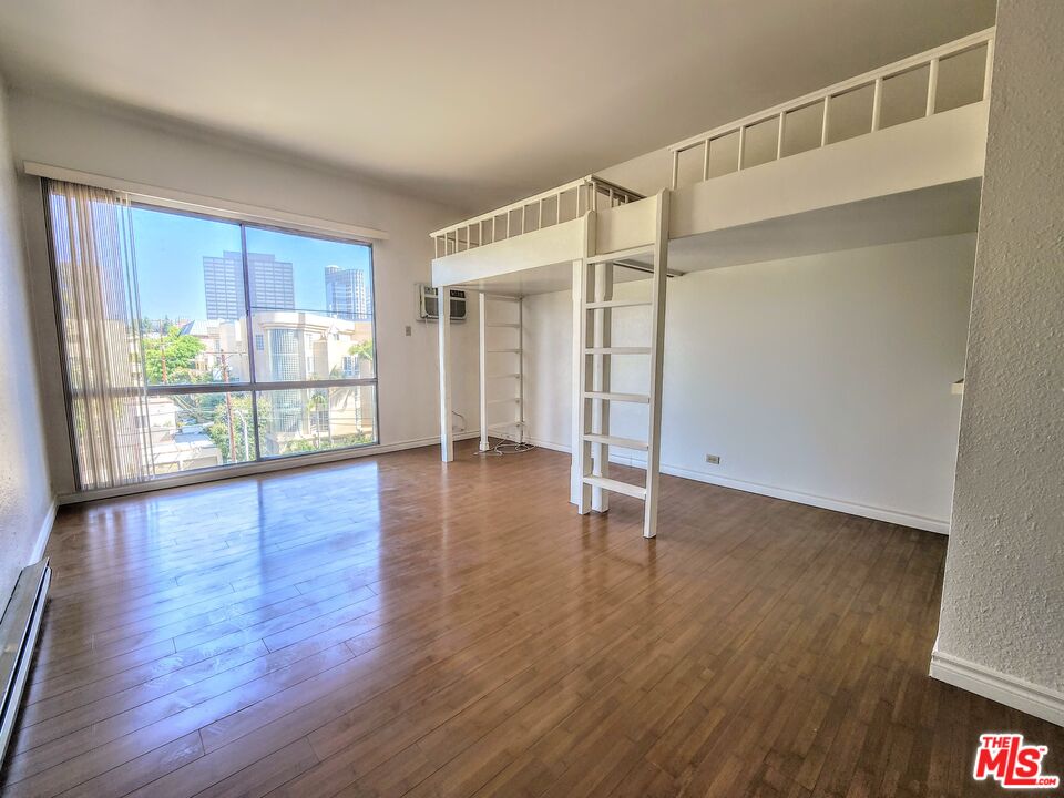 1440 VETERAN AVE Unit: 522