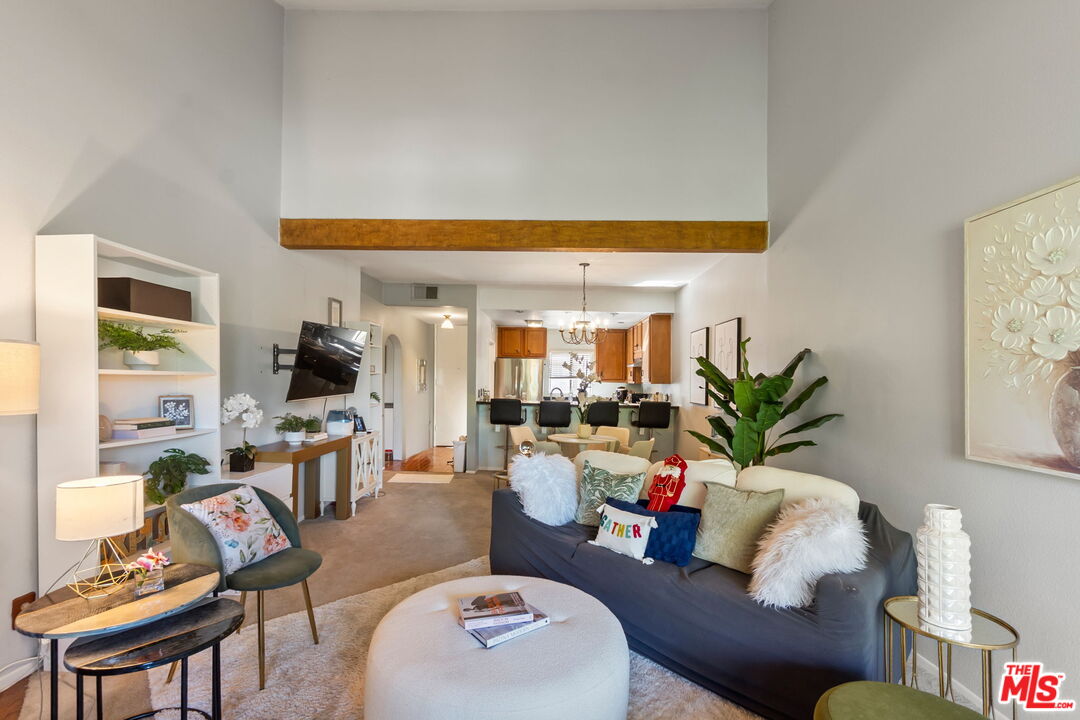 3480 Barham Blvd Unit: 306