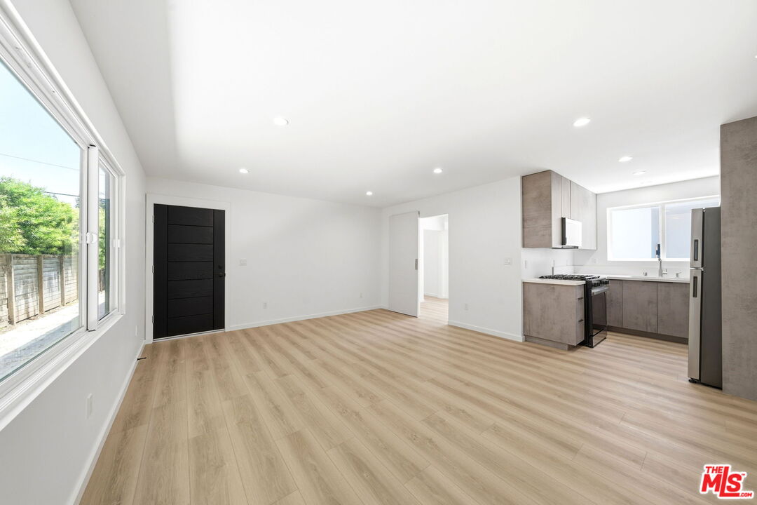 333 6th Ave Unit: A