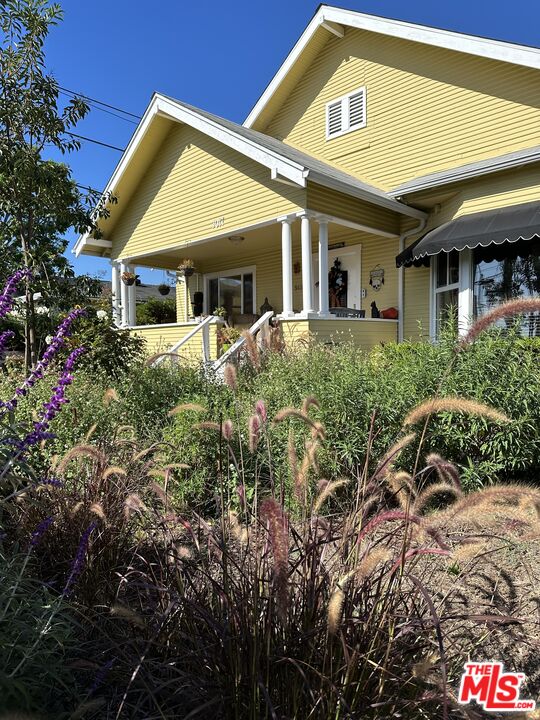 3017 Colorado Ave Unit: C
