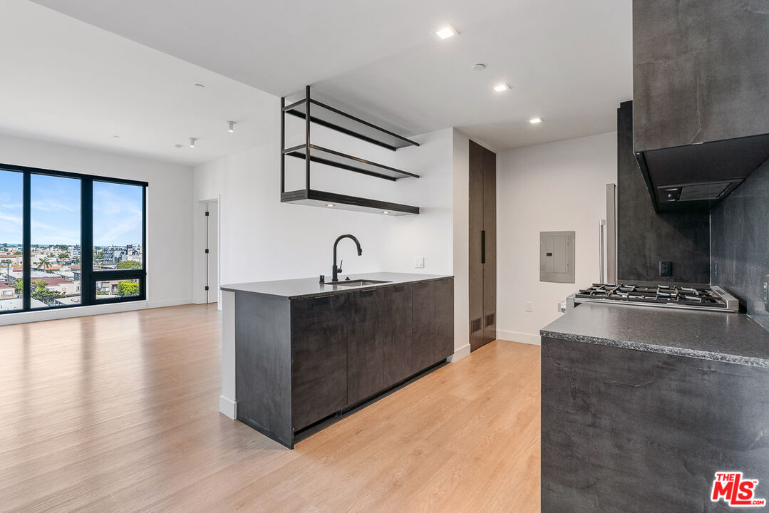 10700 Tabor St Unit: 423