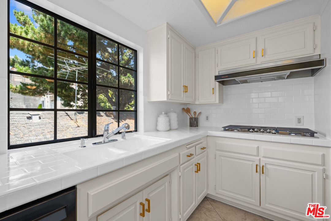 10794 Wilkins Ave Unit: 304